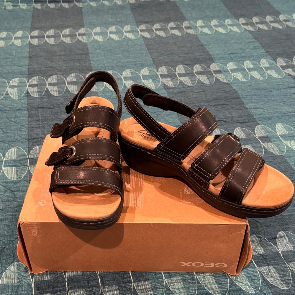 Clark’s collection strapped sandals